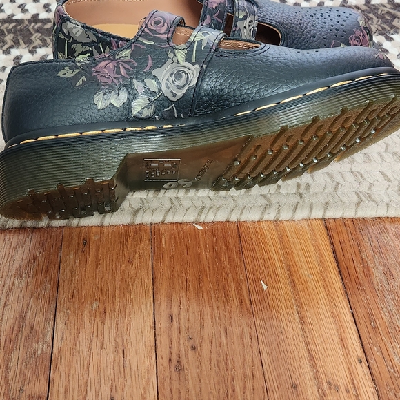 Dr. Martens 8065 Floral Black Mary Jane Shoes - Picture 4 of 12